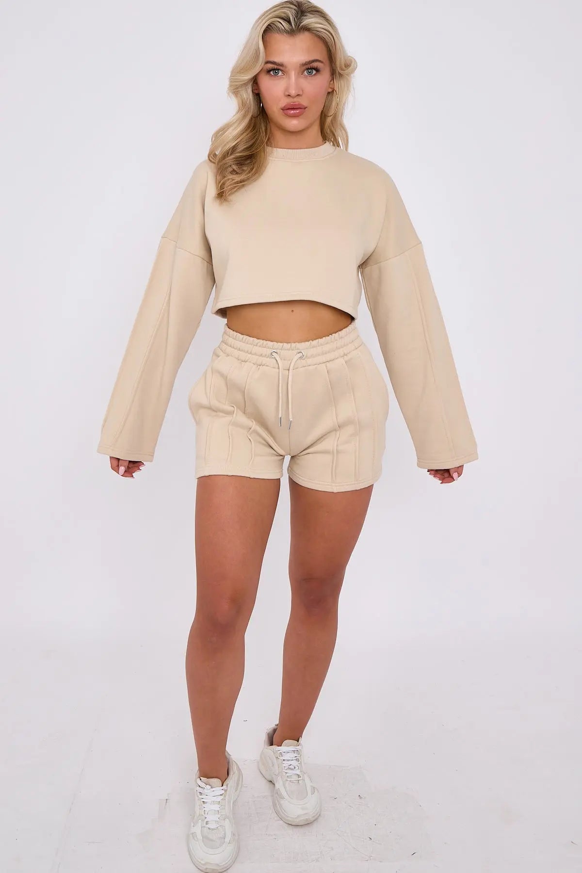 3 Seam Detail Round Neck Crop Top and Short Tracksuit Set CICAY