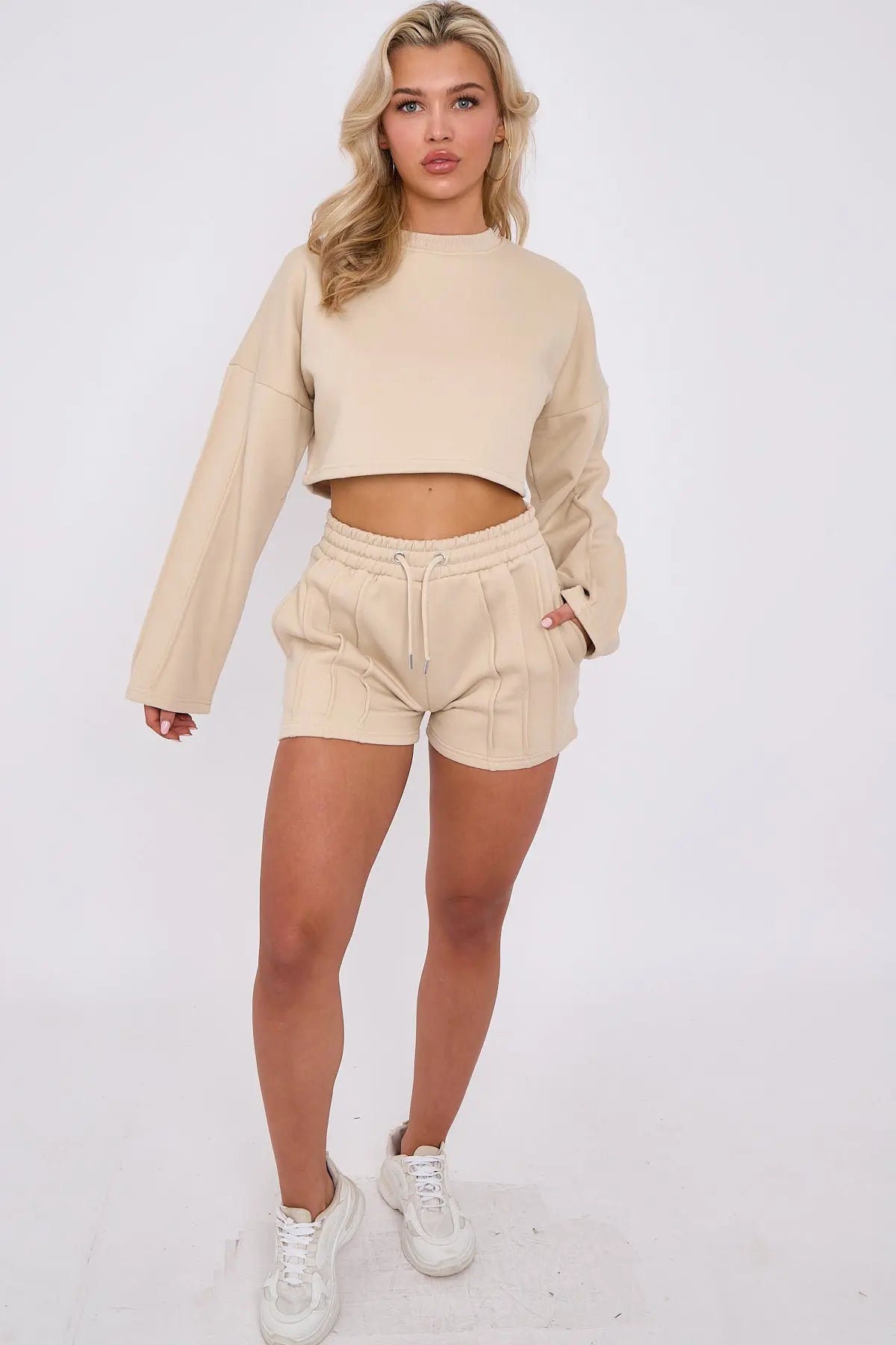 3 Seam Detail Round Neck Crop Top and Short Tracksuit Set CICAY