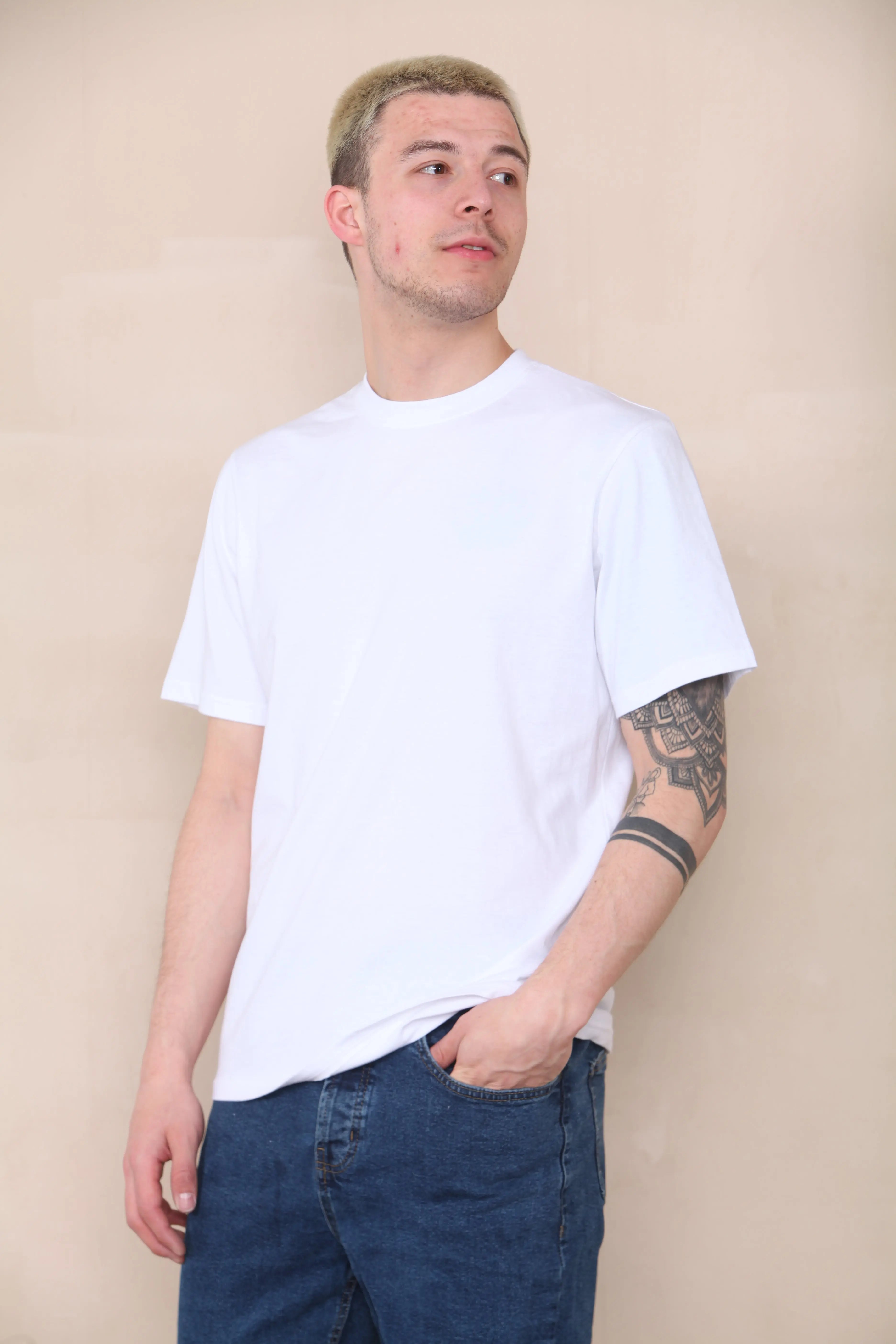 Basic Muscle Fit T-shirt - White  For Men Cicay