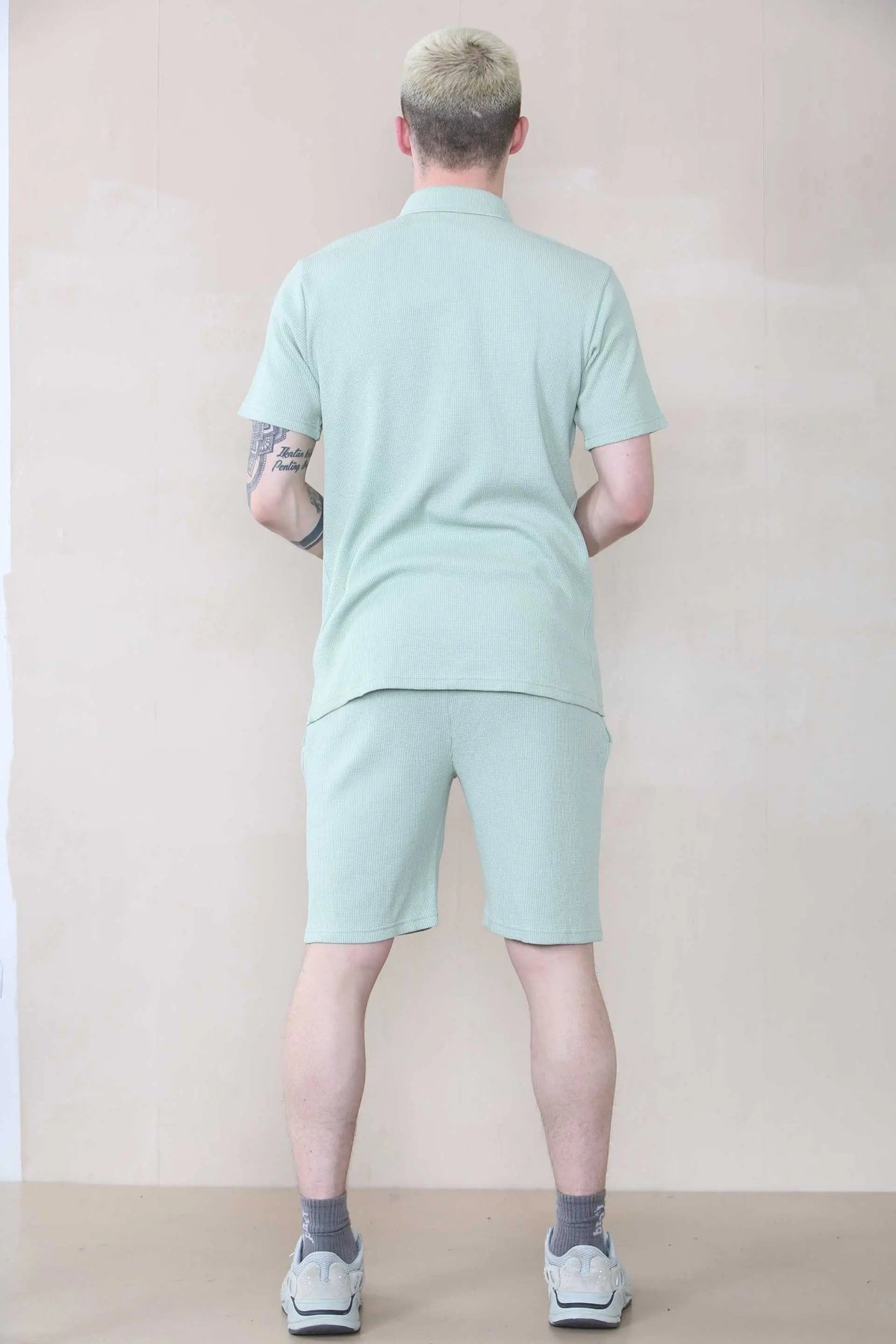Man Slim Fit Waffle Zip  Polo & Short Set-3